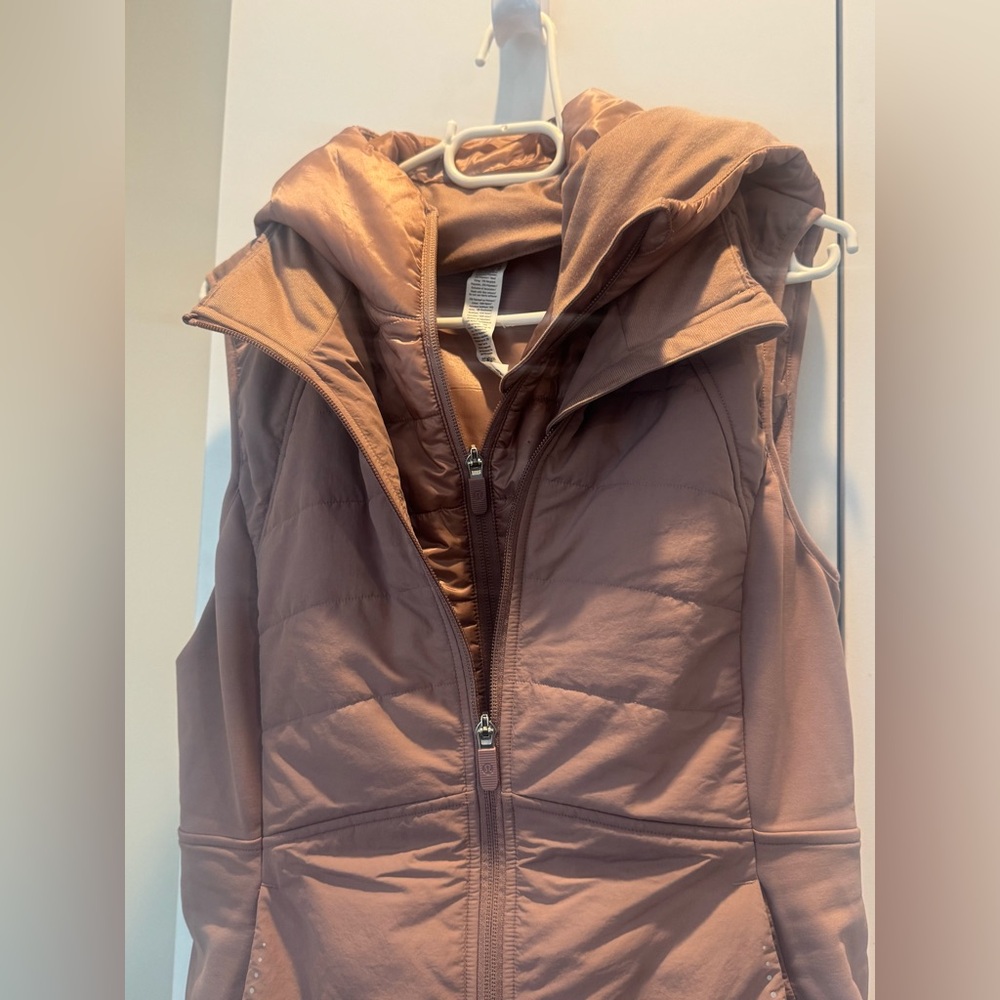 Lululemon Women's Quilted Vest - Picture 4 of 8